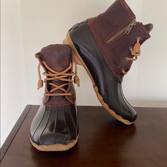 Sperry Shoes - Women’s Sperry Duck Boots with corded laces
